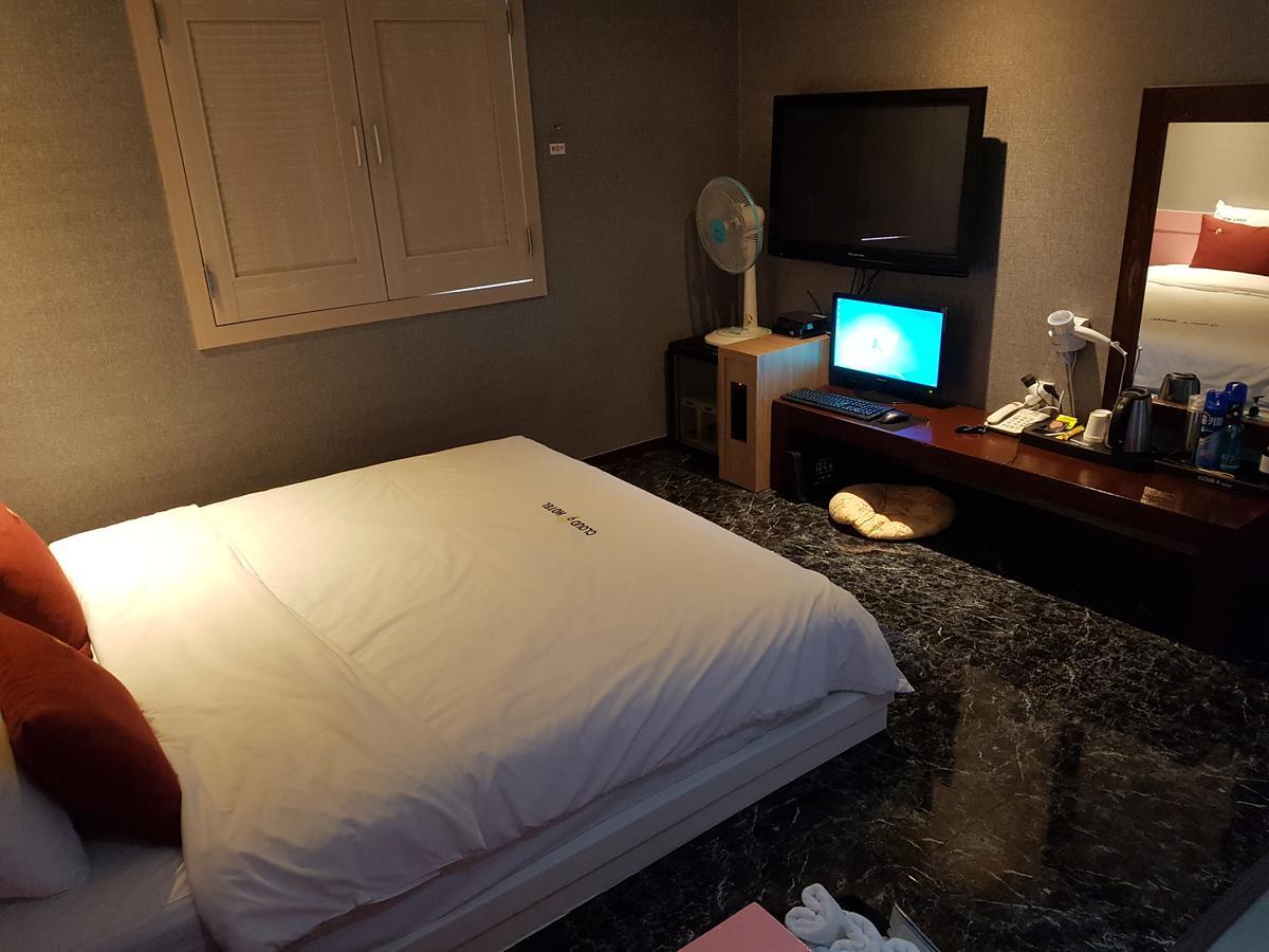 ホテル クラウド 9 金海市 部屋 写真